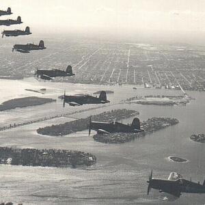 vm324f4u.gif