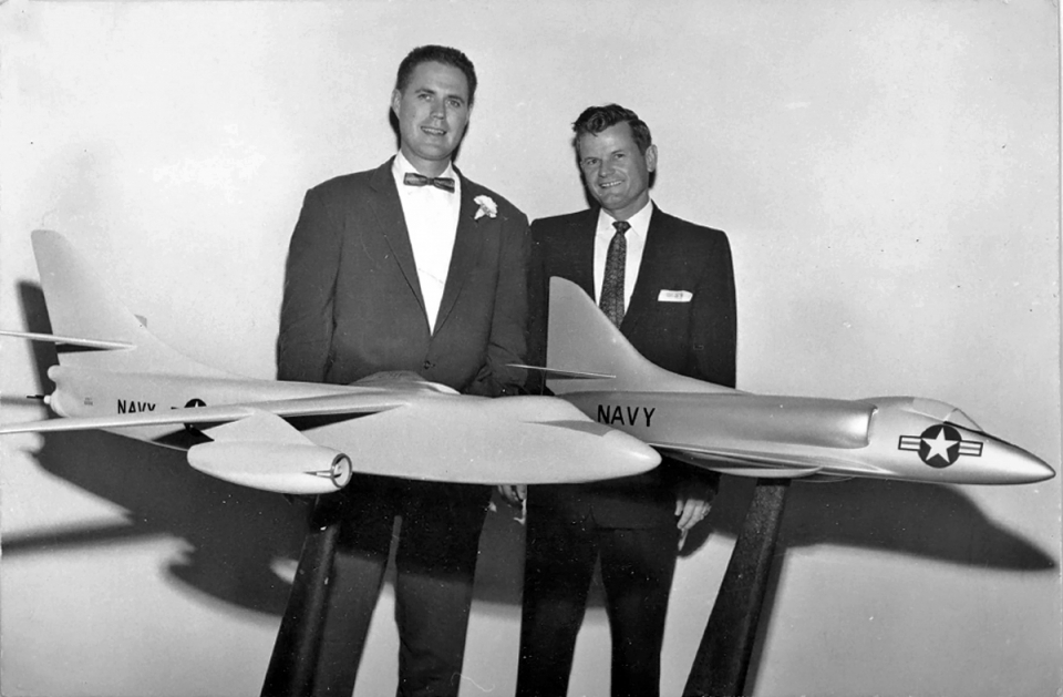thumbnail image 2 of Douglas Aircraft Company Data Plate – Santa Monica Plant – WWII Aviation Memorabilia, DPL-0119 2 of 5
