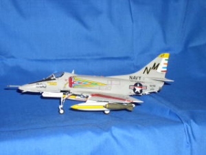 model-151148va192a4e.jpg