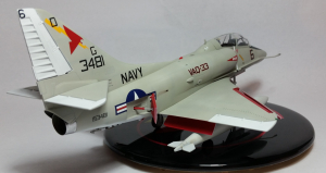 model-ea-4f-153481-tony-jones-4.jpg