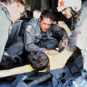 150056-vc5-08jun84-cubi-crash-patenkopf-rescue-55.jpeg