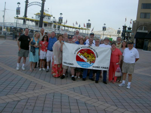 va15-05reunion-mcmanus.jpg